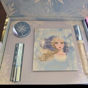 ColourPop Frozen II Elsa Eyeshadow Set - Icy Blue and White